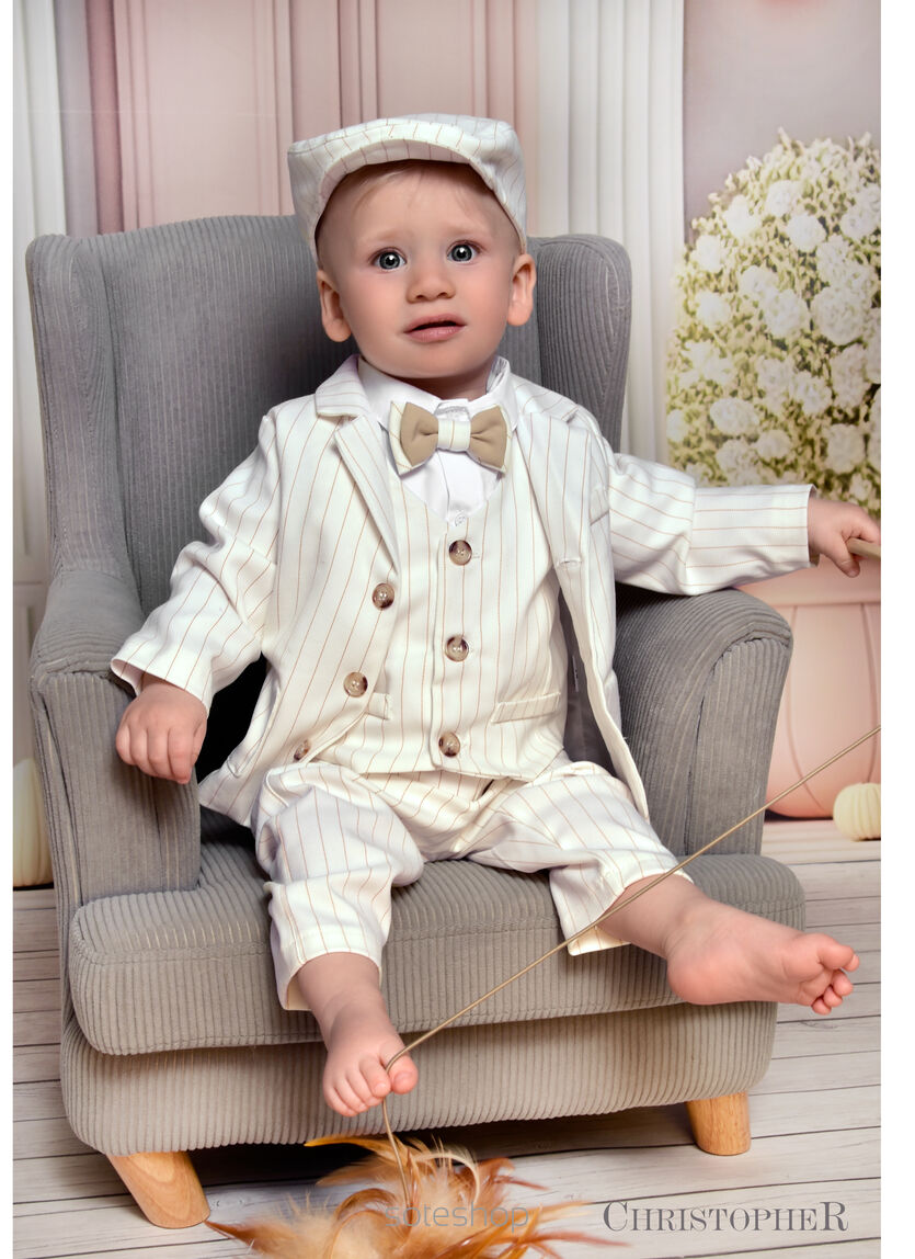 Garnitur chłopięcy kremowy w paseczki karmelowe z kamizelką KOD.8172